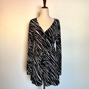 Grace Elements Black & White Zebra Print Long Sleeve V-Neck Romper